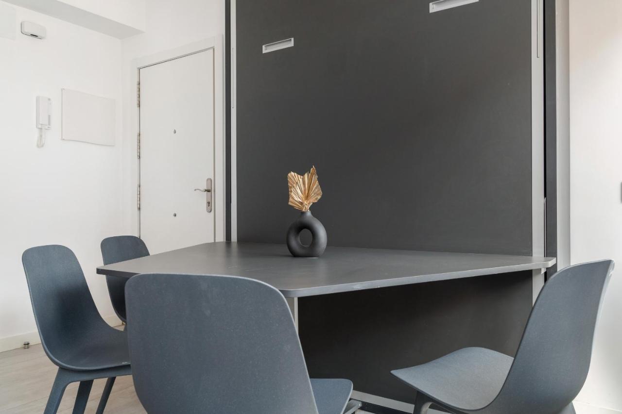 Apartamentos Reformados En Madrid Rio Екстериор снимка