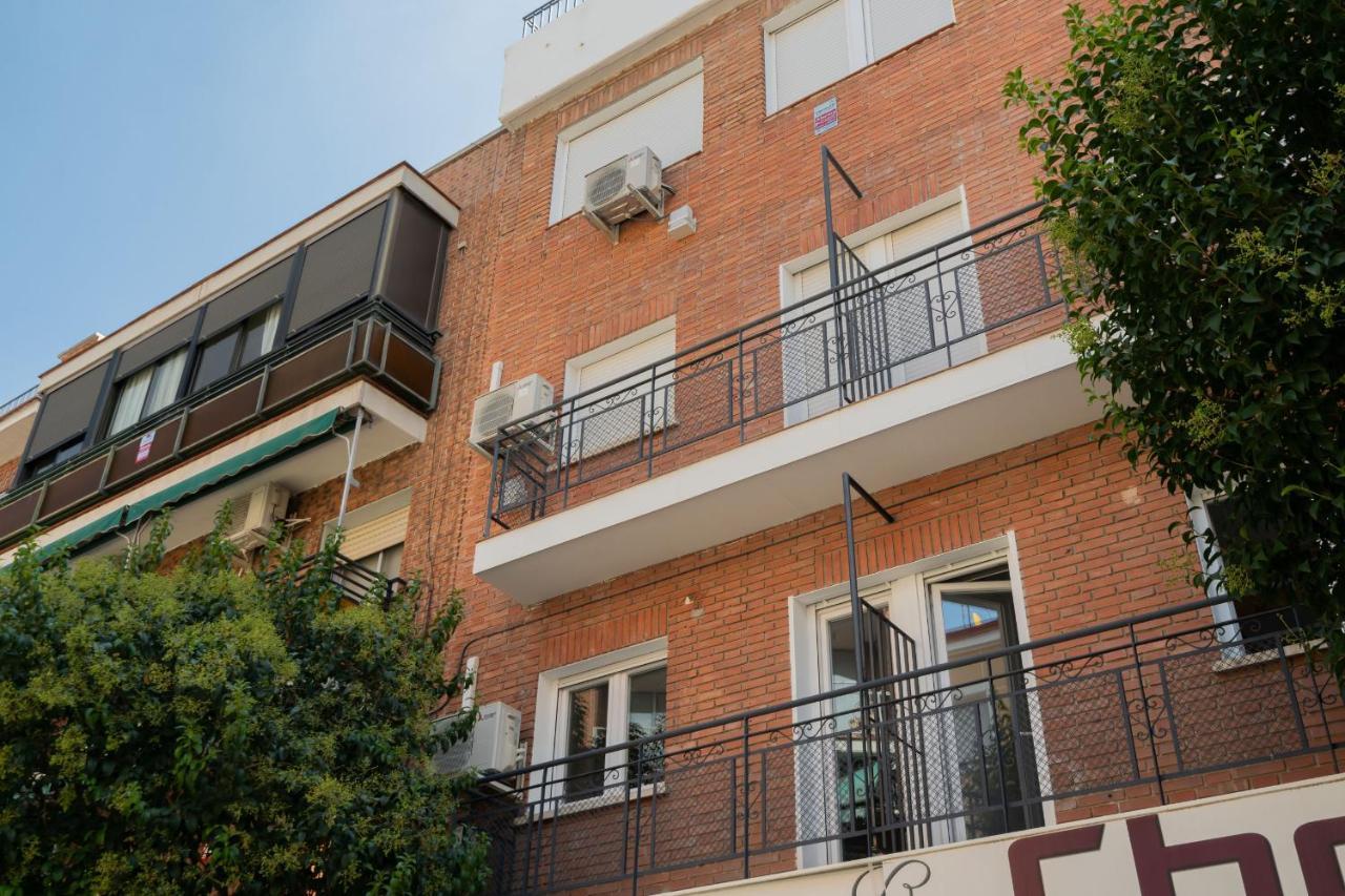 Apartamentos Reformados En Madrid Rio Екстериор снимка