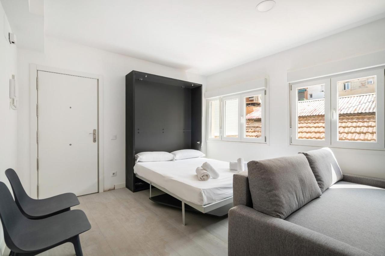 Apartamentos Reformados En Madrid Rio Екстериор снимка