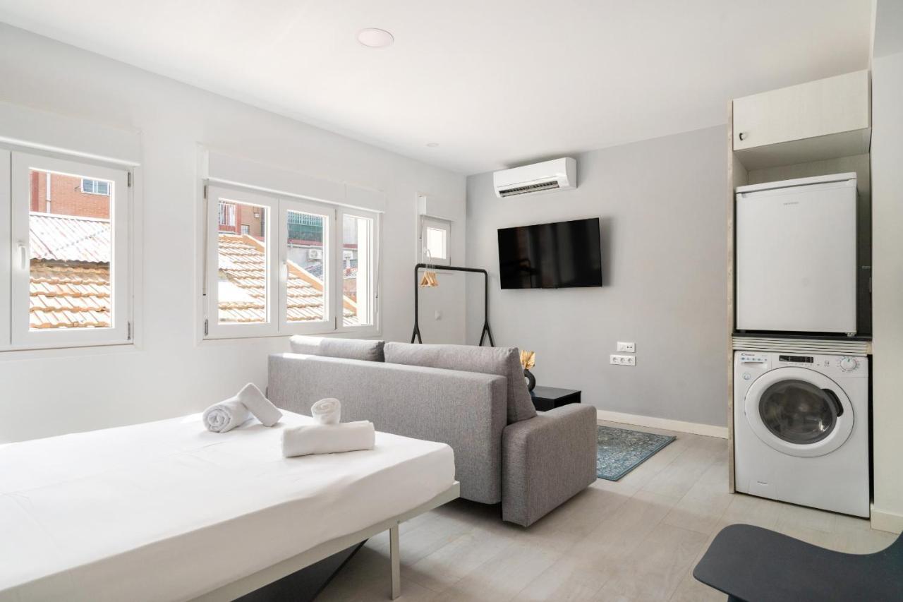 Apartamentos Reformados En Madrid Rio Екстериор снимка