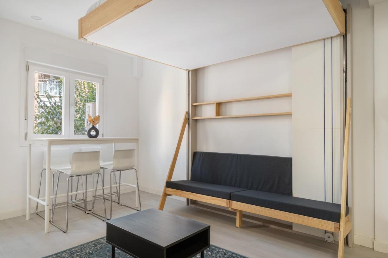 Apartamentos Reformados En Madrid Rio Екстериор снимка