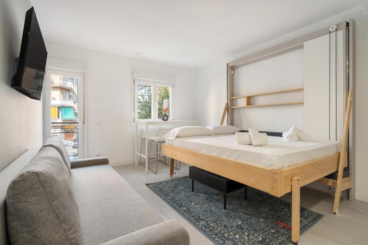 Apartamentos Reformados En Madrid Rio Екстериор снимка