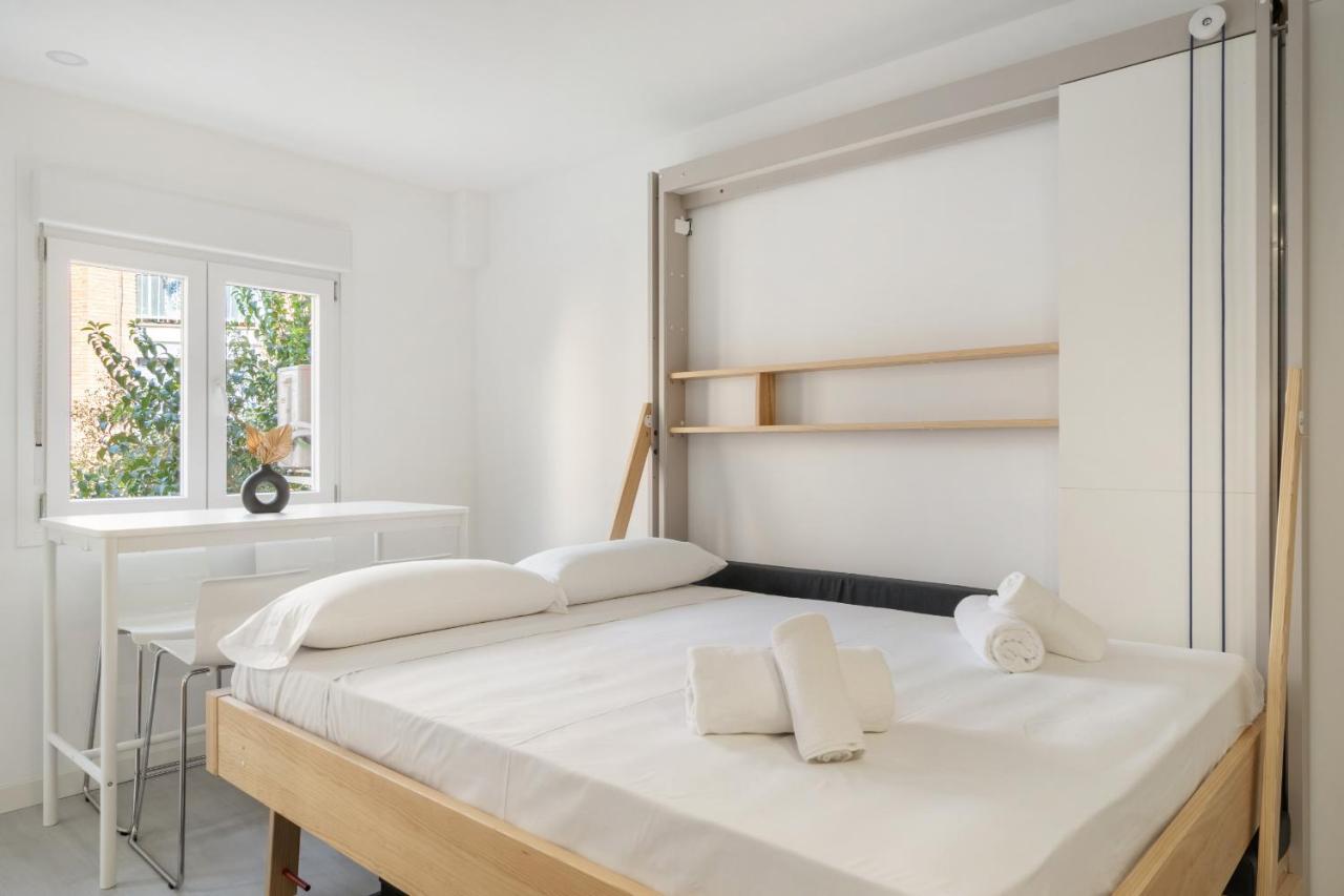 Apartamentos Reformados En Madrid Rio Екстериор снимка